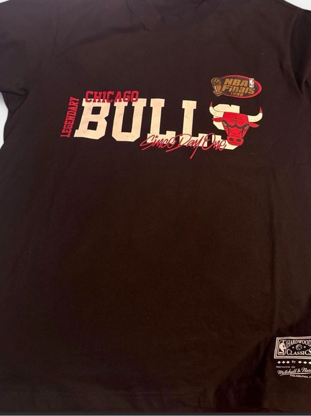 Mitchell & Ness Black Chicago Bulls NBA Finals Graphic Tee